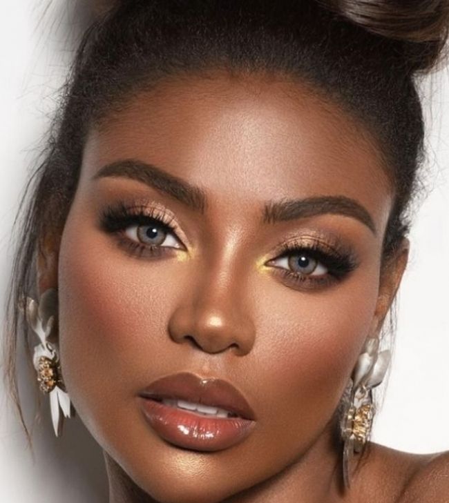 Maquillajes con colores tierra